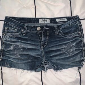 DayTrip Shorty Shorts